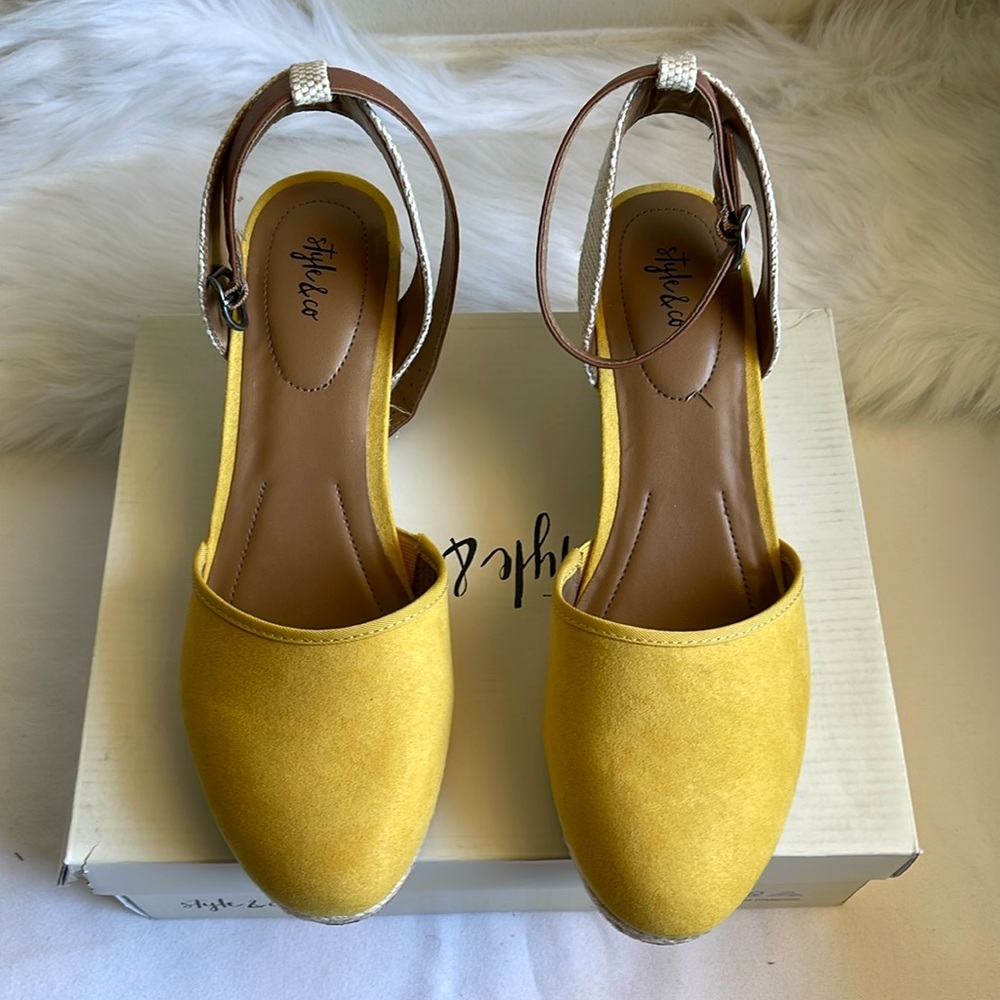 Style & Co Women’s Mailena Dark Yellow Espadrille New in box. Various Sizes.